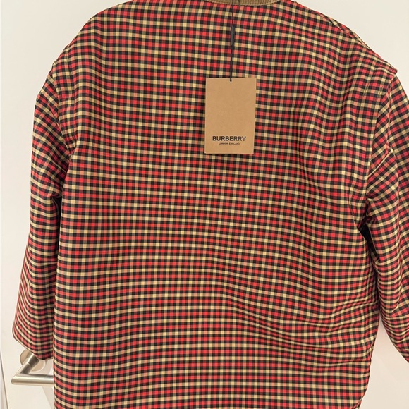 Burberry
Burberry Reversible Detachable Sleeve Jacket - Picture 12 of 15